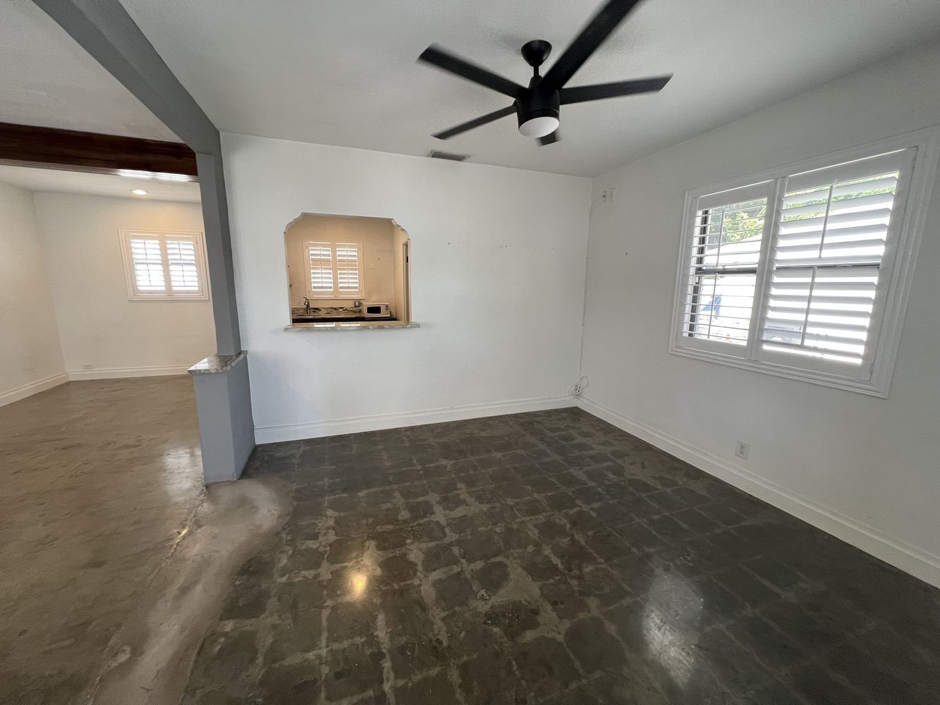 West Tampa Freestanding Building : 2323 W Aileen St, Tampa, FL 33607